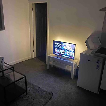 Apartment In Bham City Centre, Free Parking Sleeps 3 Birmingam Exterior foto