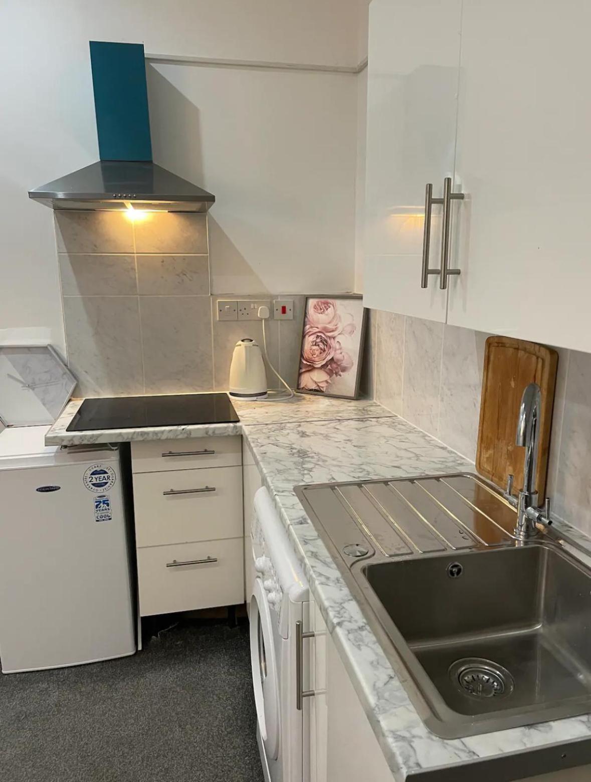 Apartment In Bham City Centre, Free Parking Sleeps 3 Birmingam Exterior foto
